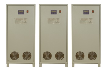 Трехфазный комплект 45 кВА из стабилизаторов PS15000SQ-I-25